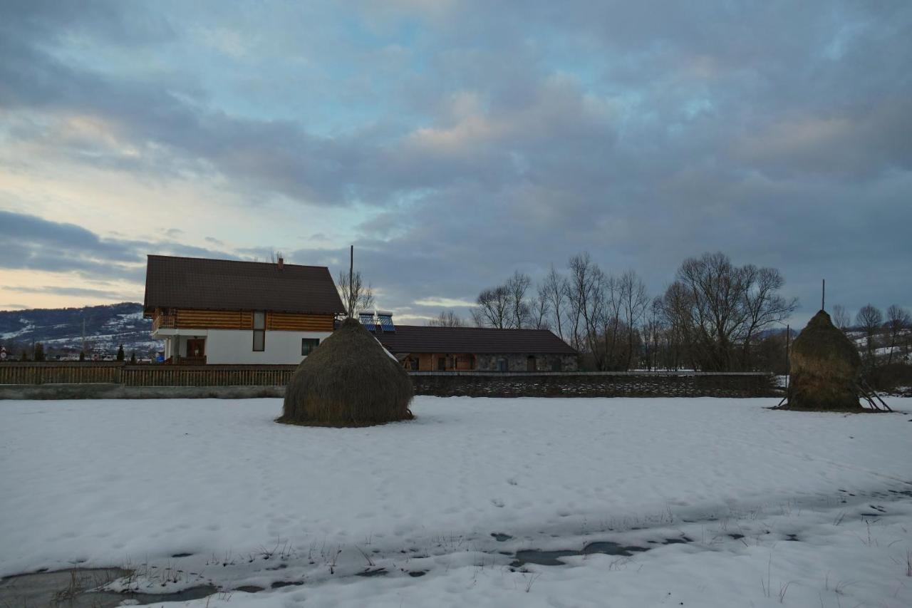 Acasa In Maramures Feresti Exterior foto