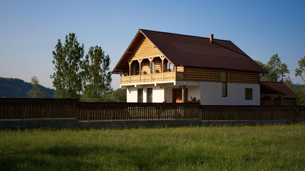 Acasa In Maramures Feresti Exterior foto
